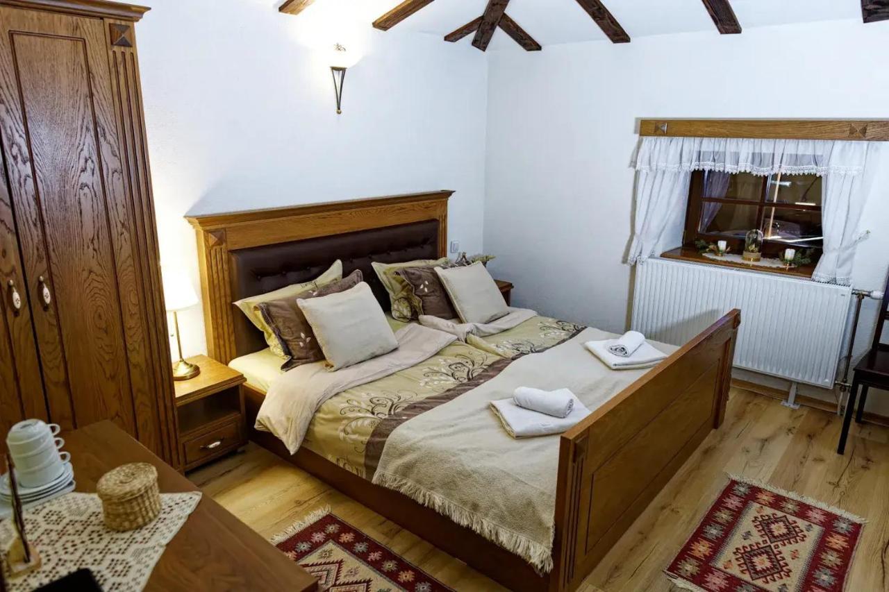 The House Of The Miyaks Hotel Rostusa Kültér fotó