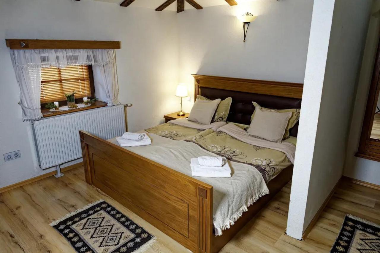 The House Of The Miyaks Hotel Rostusa Kültér fotó