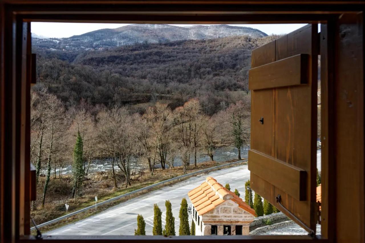 The House Of The Miyaks Hotel Rostusa Kültér fotó