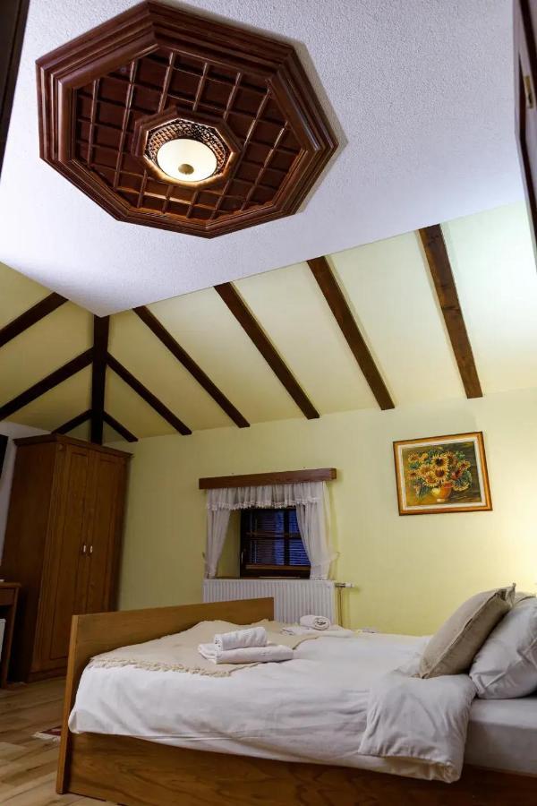 The House Of The Miyaks Hotel Rostusa Kültér fotó