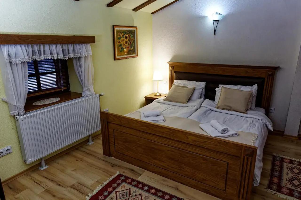The House Of The Miyaks Hotel Rostusa Kültér fotó
