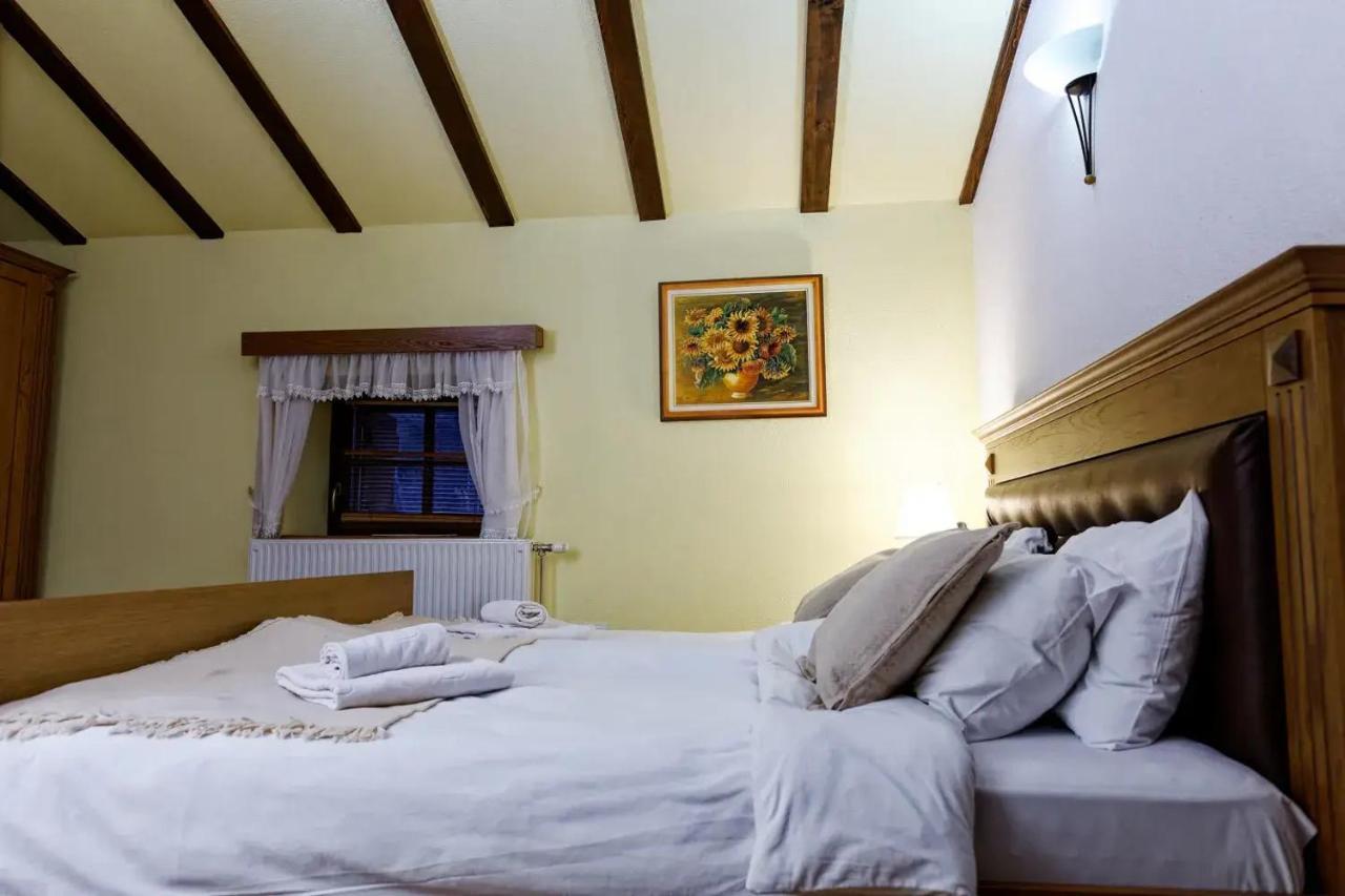 The House Of The Miyaks Hotel Rostusa Kültér fotó