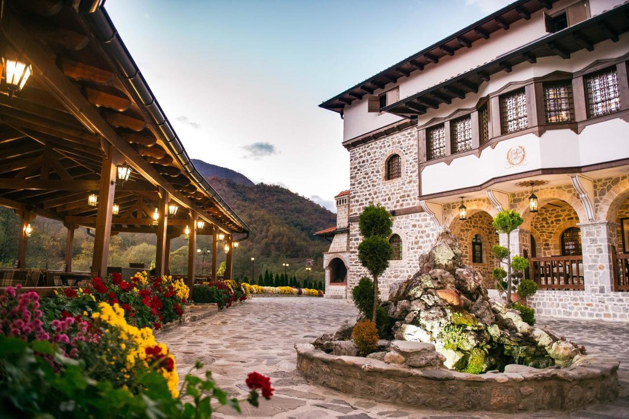 The House Of The Miyaks Hotel Rostusa Kültér fotó